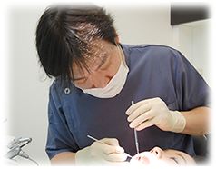 院長　波多健吾